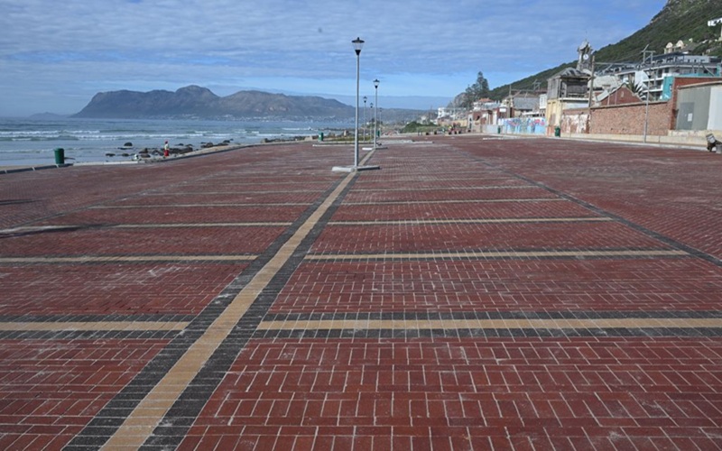 muiz-beachfront.jpg